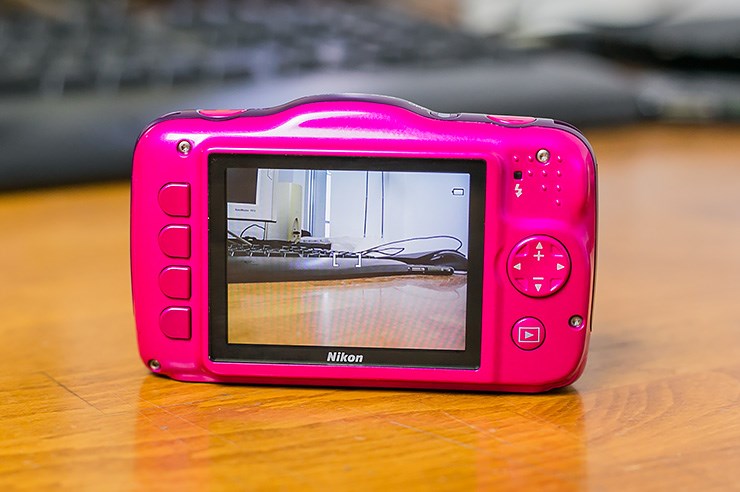 Nikon S32 (5).jpg